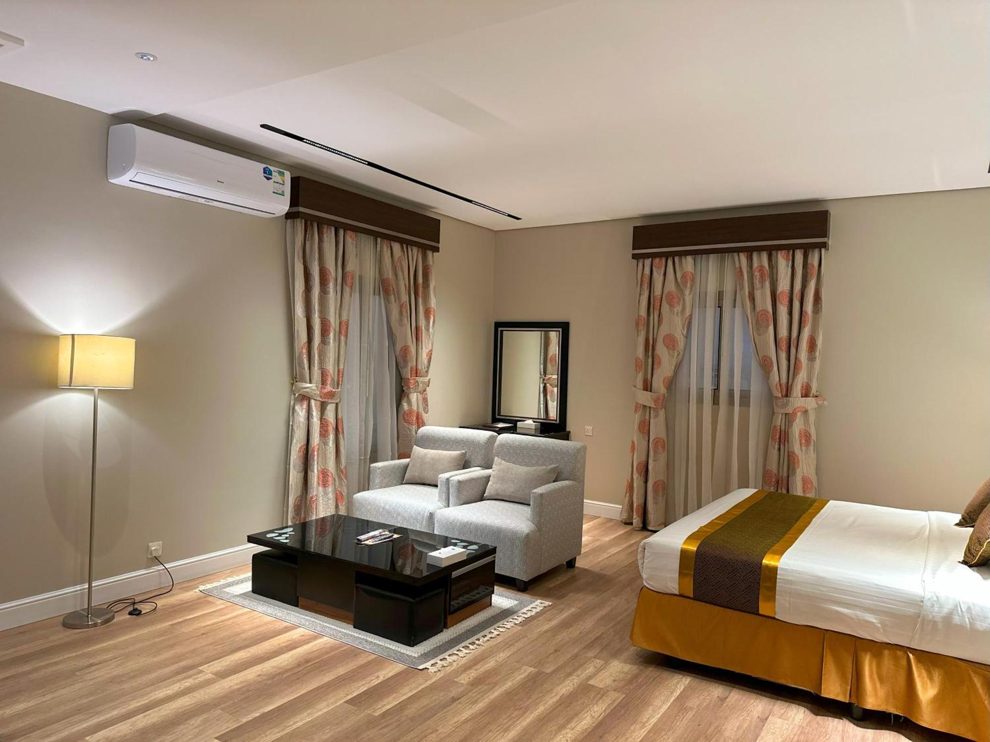 Nelover Hotel Hafar Hafar Al-Batin ภายนอก รูปภาพ